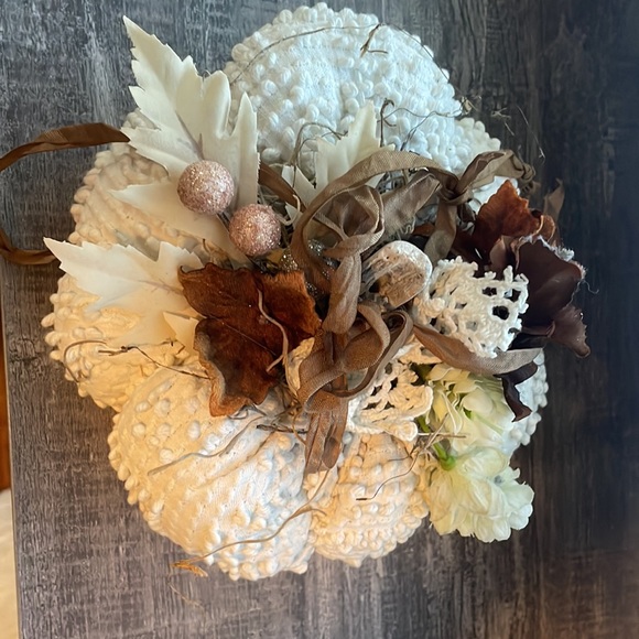 2 handmade pumpkins - Picture 3 of 4